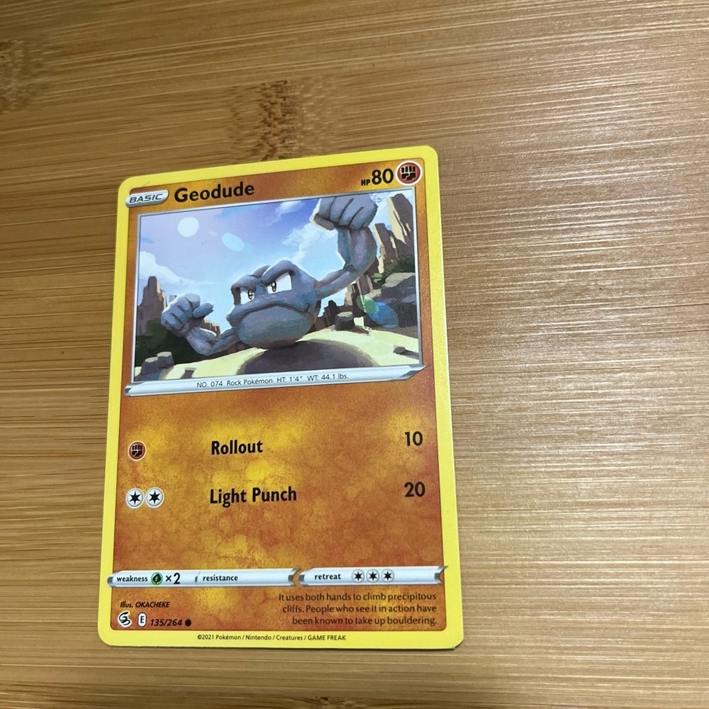 Geodude Pokémon Card TCG 2021